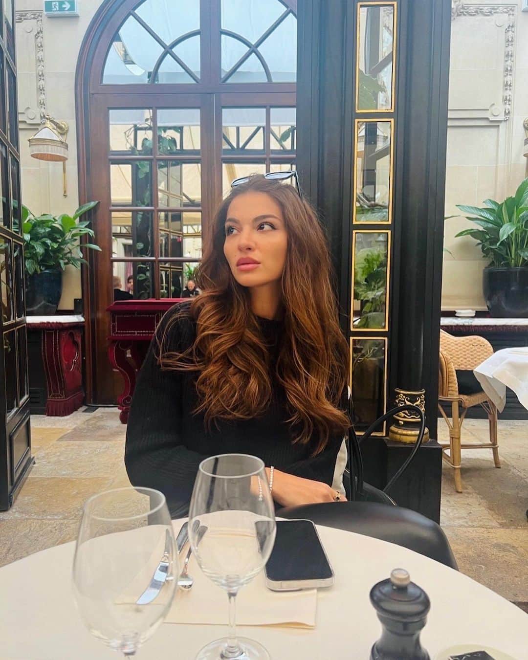 のインスタグラム：「🌹」