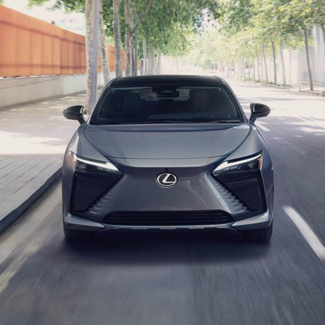 Lexus USAさんのインスタグラム写真 - (Lexus USAInstagram)「From hybrids, to plug-in hybrids, to our first all-electric RZ. If #LexusElectrified feels different, it’s because it feels like you.」1月5日 0時46分 - lexususa