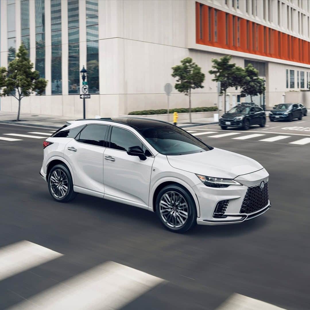 Lexus USAさんのインスタグラム写真 - (Lexus USAInstagram)「From hybrids, to plug-in hybrids, to our first all-electric RZ. If #LexusElectrified feels different, it’s because it feels like you.」1月5日 0時46分 - lexususa