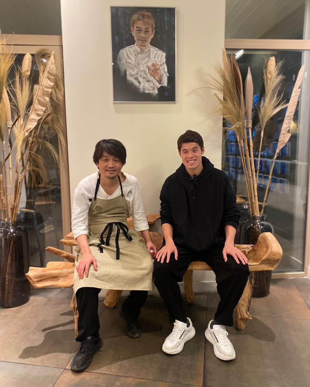 酒井宏樹さんのインスタグラム写真 - (酒井宏樹Instagram)「Merci de toujours fournir une délicieuse cuisine japonaise.  J'espère que beaucoup de gens visiteront son restaurant à Marseille🤲 @restaurant_tabi @ippei.uemura  ⁡ マルセイユに来られたら是非。今回も美味しくいただきました！ #marseille」1月4日 16時46分 - hiroki.sakai_19