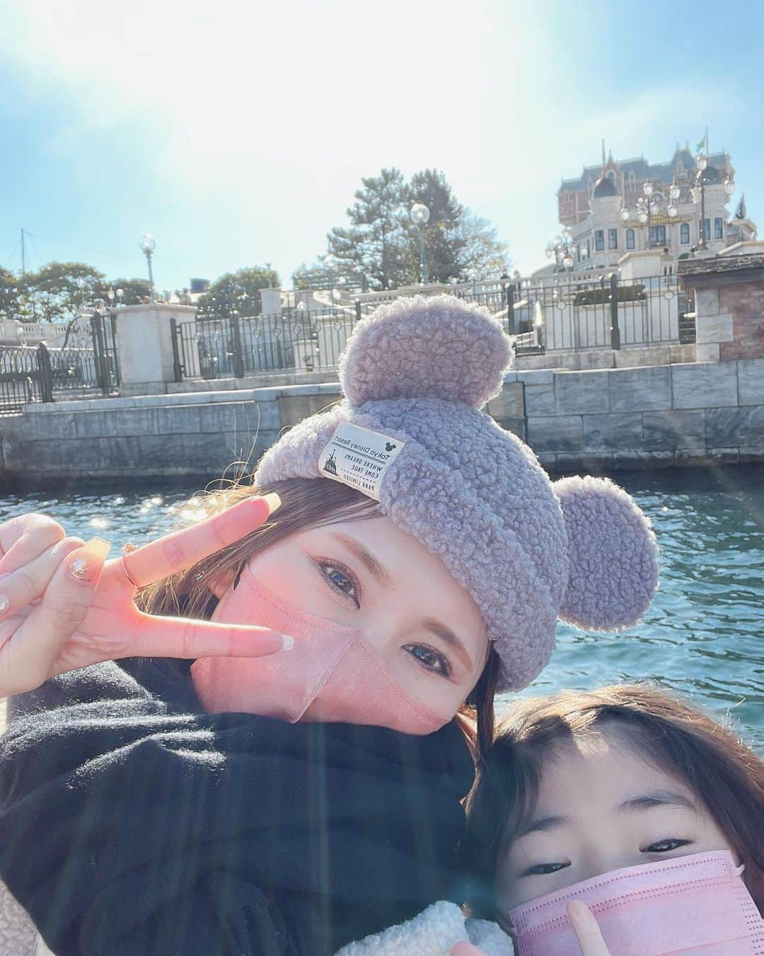 hitomiio93さんのインスタグラム写真 - (hitomiio93Instagram)「Disney Sea🌎 3枚目はまりんの目がいっちゃってるけど思い出だから載せる🥺💓  #disneysea」1月4日 17時09分 - hitomiin93