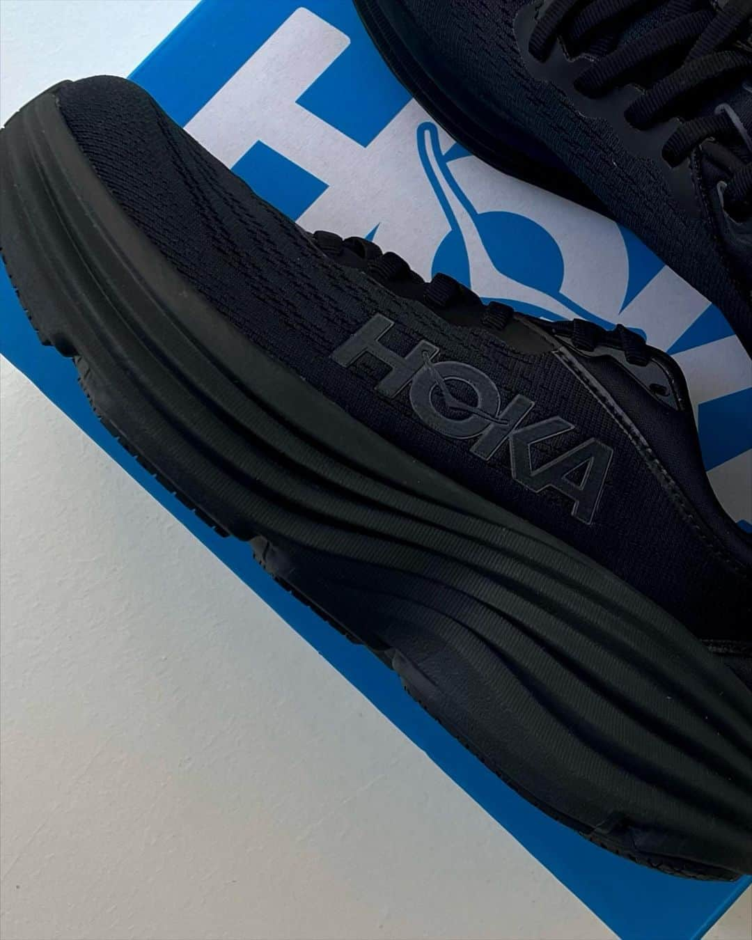 ビヤさんのインスタグラム写真 - (ビヤInstagram)「#광고 @hoka_kr   #HOKA  #FlyHumanFly」1月4日 23時32分 - b_2ya