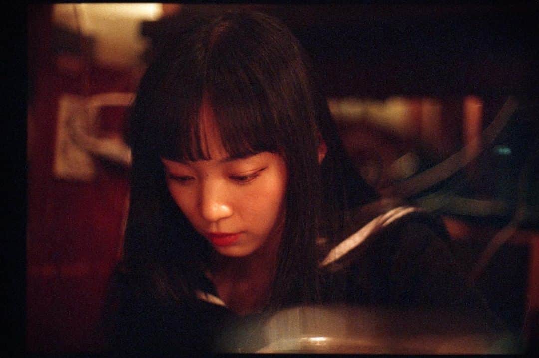 ゆらのインスタグラム：「この日も頭洗ってない 📸 @julienbirbanlevy」