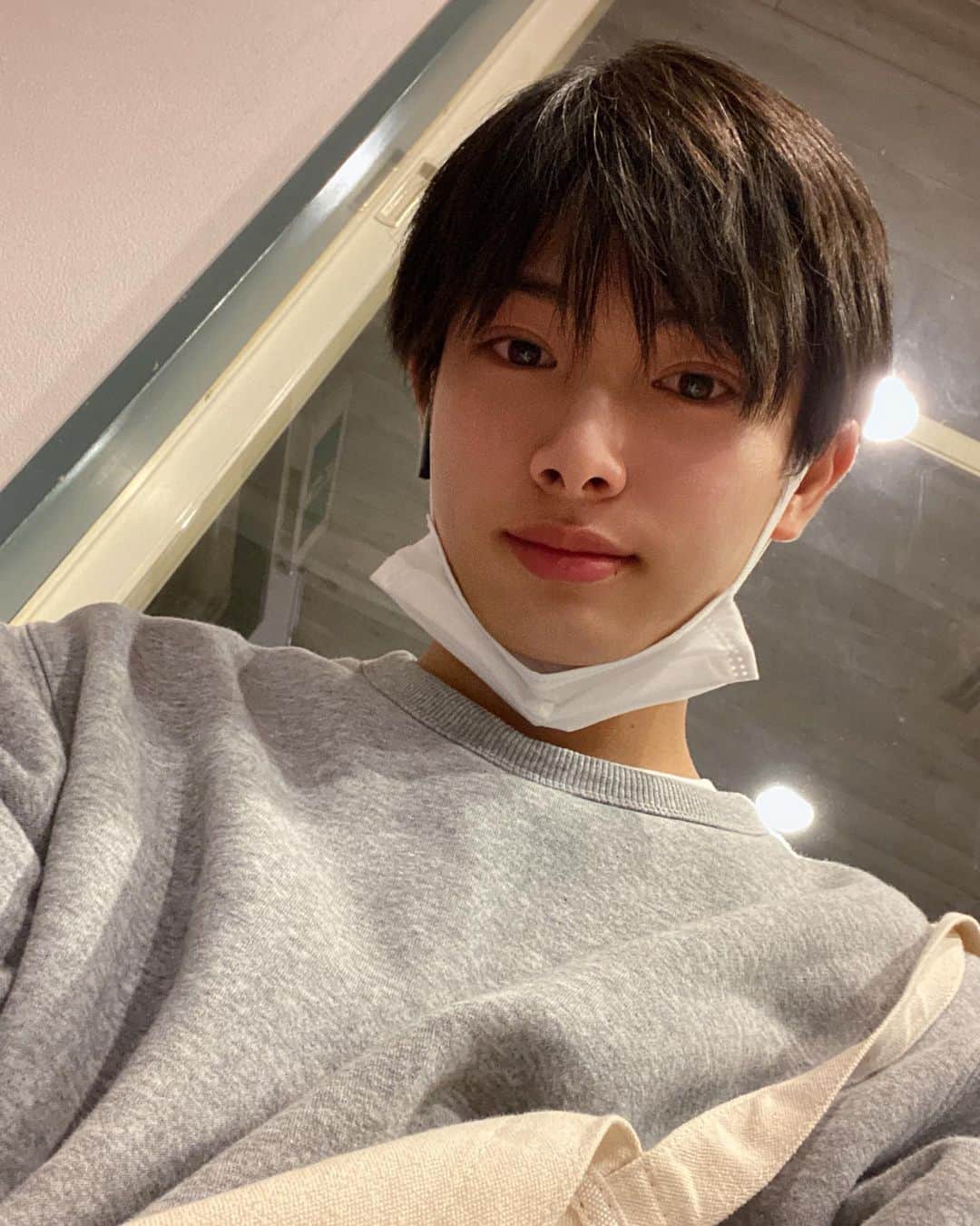 内田禅のインスタグラム：「今から自動車学校頑張ります！(ง •̀_•́)ง」