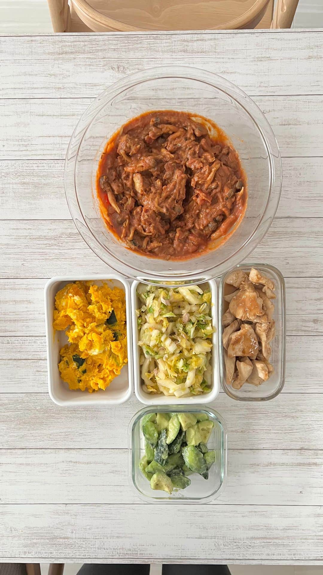 のインスタグラム：「・サバトマトカレー ・かぼちゃのサラダ ・白菜サラダ ・鶏むねの甘酢焼き ・アボカド塩ダレサラダ」