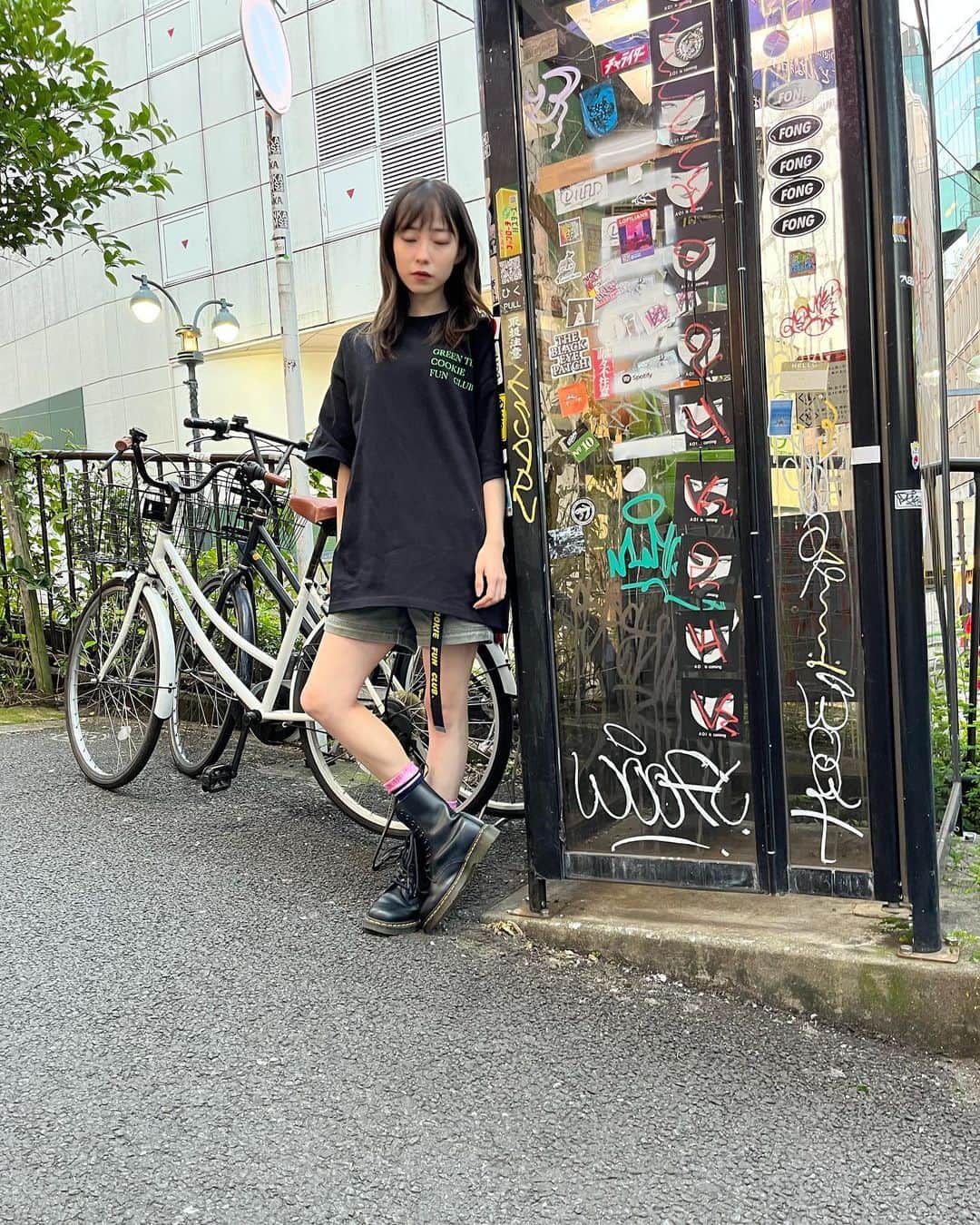 石塚朱莉さんのインスタグラム写真 - (石塚朱莉Instagram)「@greenteacookiefunclub  シャッターに弱すぎるアタクシ📸  vulnerable to camera shutter📸😭  #gtcfc」12月21日 18時27分 - akari_ishizuka