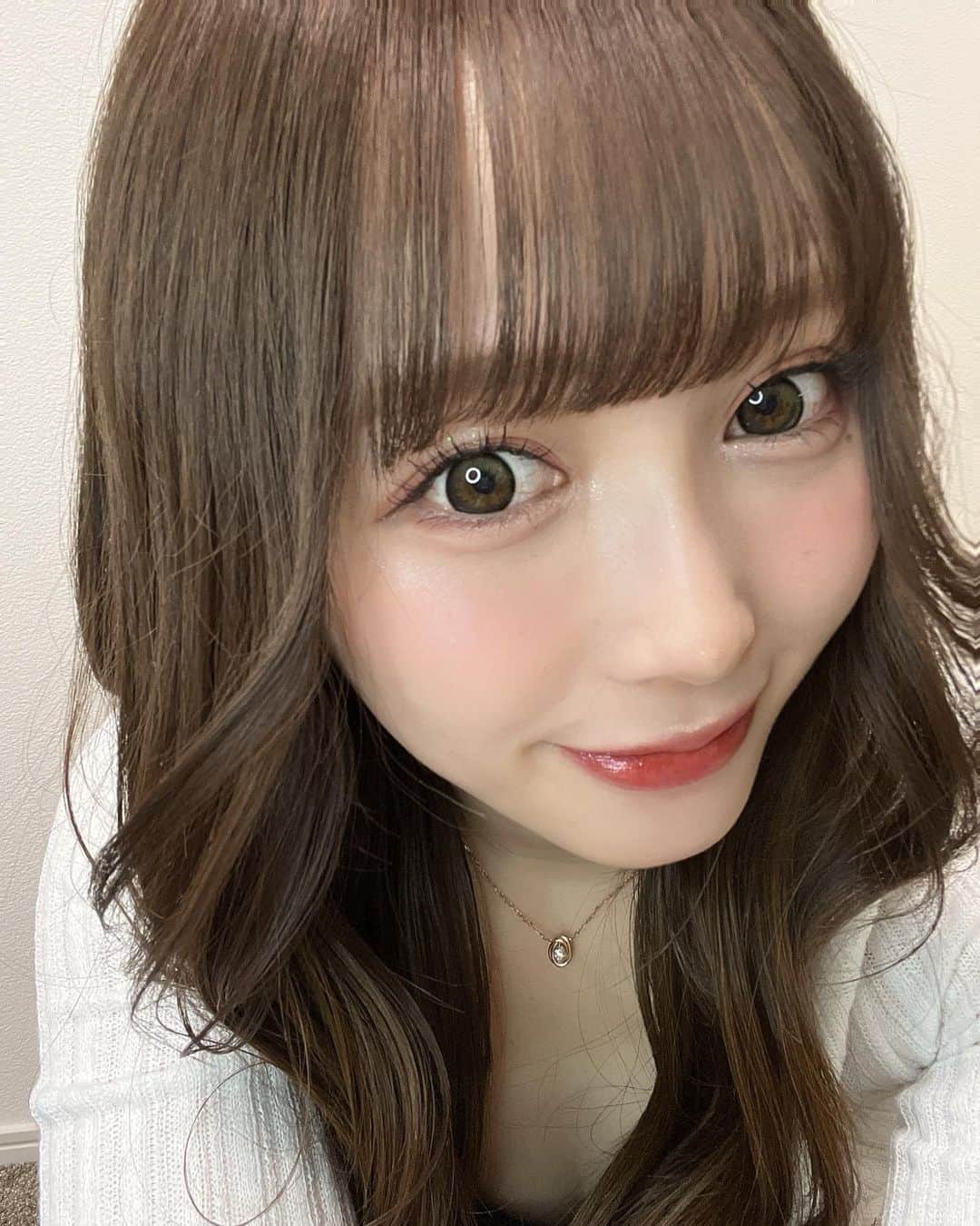 ふくれなのインスタグラム：「前髪重いのどう？🫢」