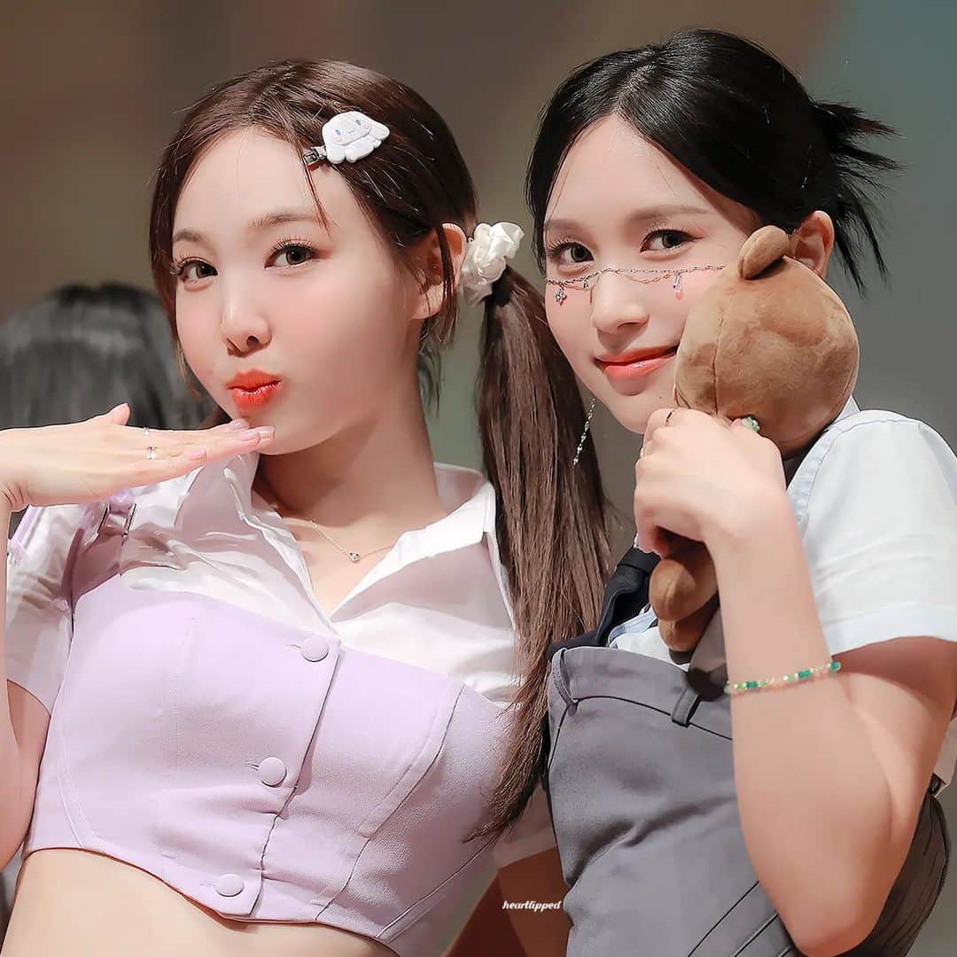 ナヨンのインスタグラム：「♪ © Heartlipped ↬#Nayeon #TWICE #나연 #트와이스 ♡」