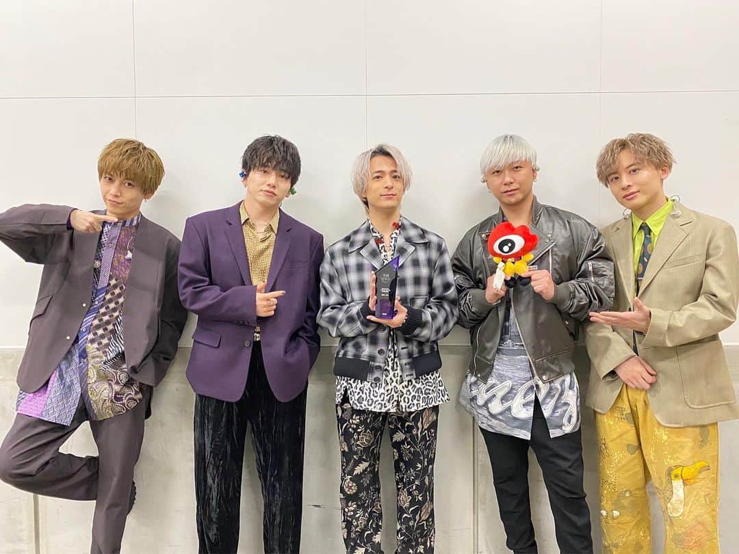 大野雄大のインスタグラム：「WEIBO presents WEIBO Account Festival & ASIA EMOTIONAL MUSIC FES 2022  お越し下さった皆様、 応援して下さった皆様、 最強のバンドメンバーさん、  ありがとうございました✨☺️‼️  #aemf2022 #da_ice #今日も幸せな時間をありがとうございました #本番噛んじゃってがいやはしゃっしゃとだまらっしゃいって言ってしまってはずかしかったです笑 #でも楽しかったからオールokです #今日も感謝感謝 #第二回ダイス変顔大会ではまたまたダントツで想太が優勝でした #悔しい」