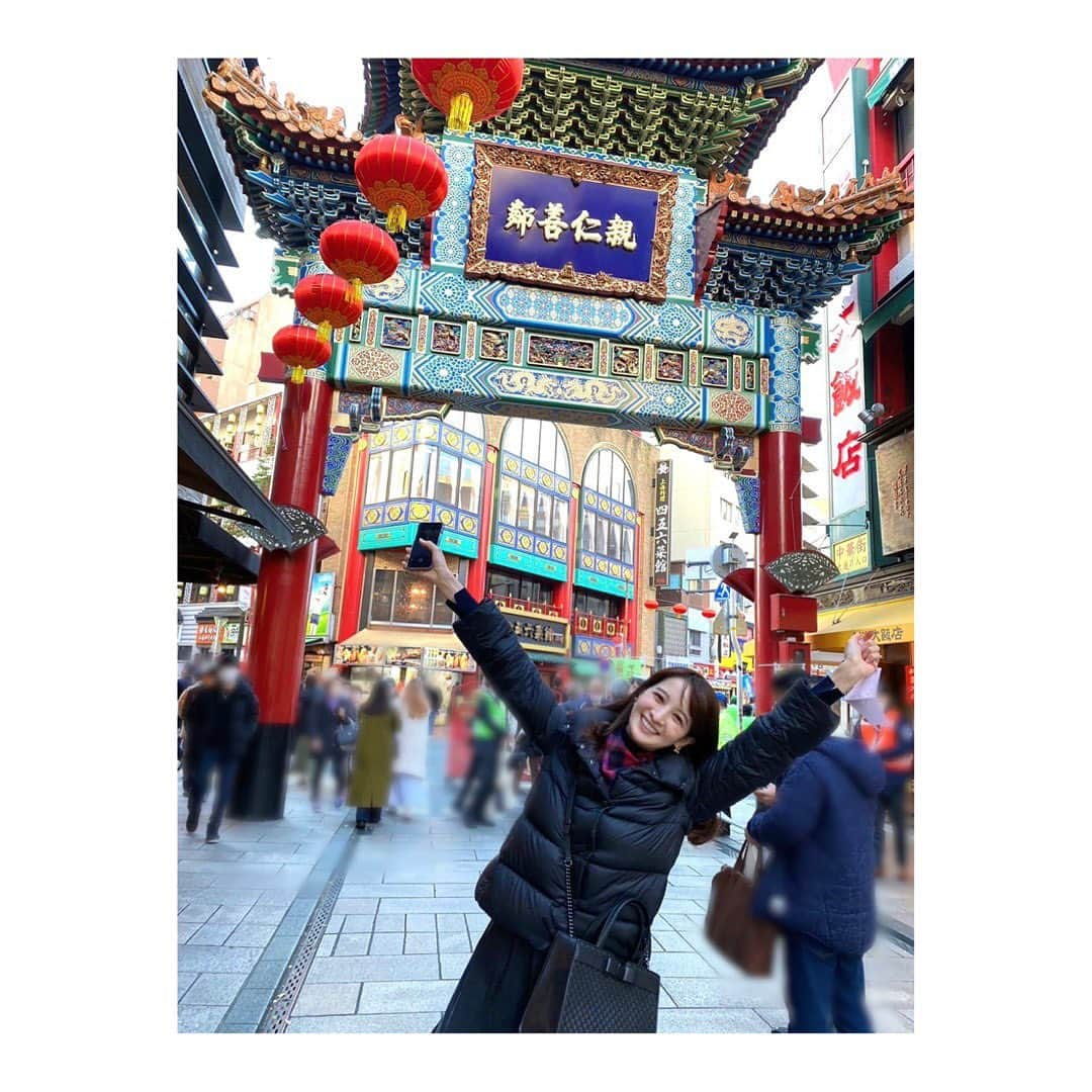 後呂有紗さんのインスタグラム写真 - (後呂有紗Instagram)「* 中華街🍜🌟❤️とクリスマスマーケット🎄✨  今週末はクリスマスですね‼︎  私もちょっと前に、横浜で クリスマス気分を味わって来ました✨  赤レンガ倉庫でクリスマスマーケットが 開かれているんです✨  街の至る所がライトアップされていて綺麗でした☺️  #横浜　#中華街 #赤レンガ倉庫  #クリスマスマーケット #イルミネーション」12月21日 21時04分 - ushiro_arisa