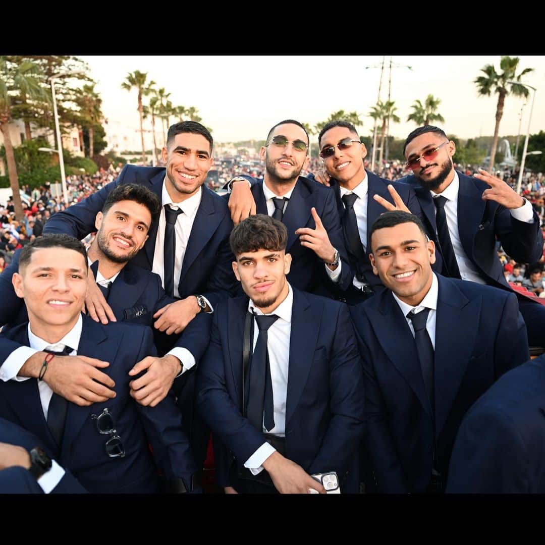 ソフィアン・ブファルのインスタグラム：「Team 🦁🇲🇦」