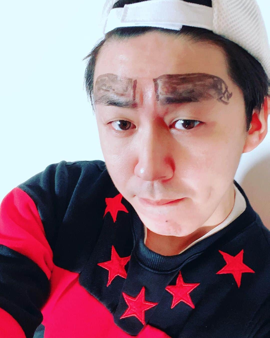 のインスタグラム：「TikTok撮った！ 誰のやつかわかるかなw   #ジャガーズ  #まゆげ  #ジャニーズ」