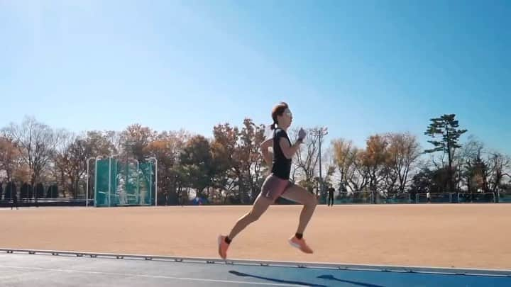 卜部蘭のインスタグラム：「Training🏃‍♀️☀️ 👟Nike Zoomx Streakfly 📹@ryo_0526 . #running #training #nike #streakfly  #zoomxstreakfly  #nikerunning」