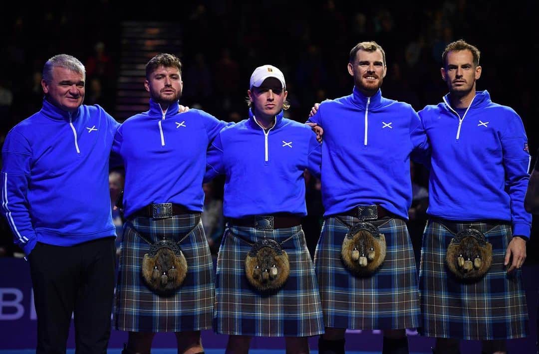 アンディ・マレーのインスタグラム：「All level after the first session, what an atmosphere and we’re coming back tomorrow for more! 🏴󠁧󠁢󠁳󠁣󠁴󠁿 @battleofthebrits」