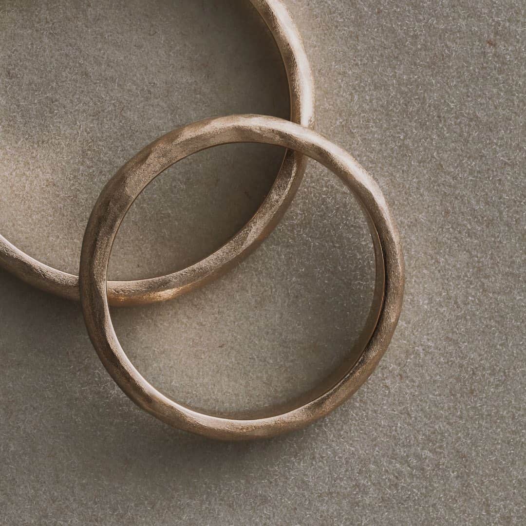SIENAさんのインスタグラム写真 - (SIENAInstagram)「SIENA ROSE bridal collection -rosetinaum ring-  ゴールドとプラチナを融合して生まれた、エレガントで華やかなムードをまとったロゼチナ。  #sienarose #シエナロゼ」12月22日 19時18分 - sienarose_official