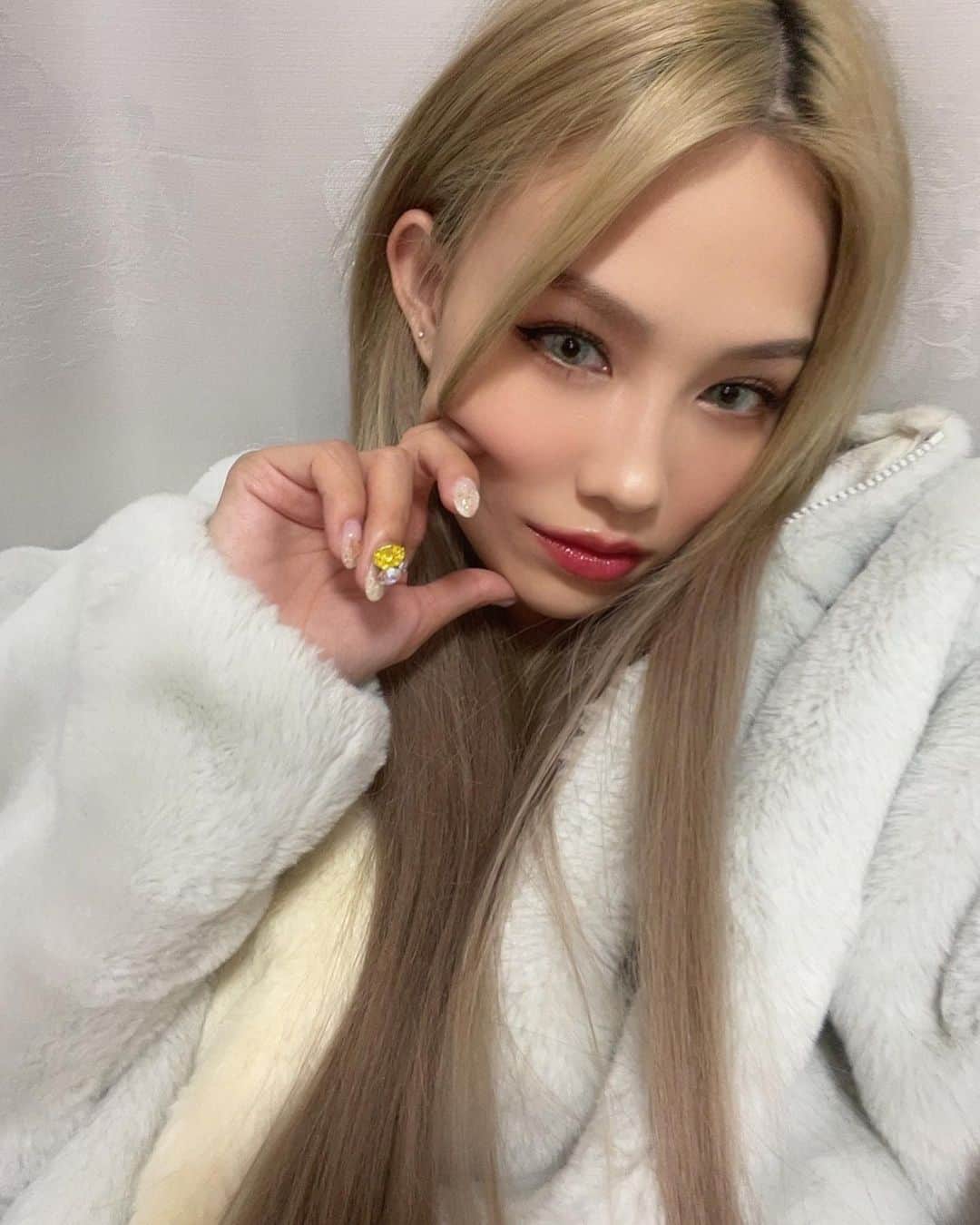 のインスタグラム：「snow beauty .. 哈哈哈 ❄️✨」