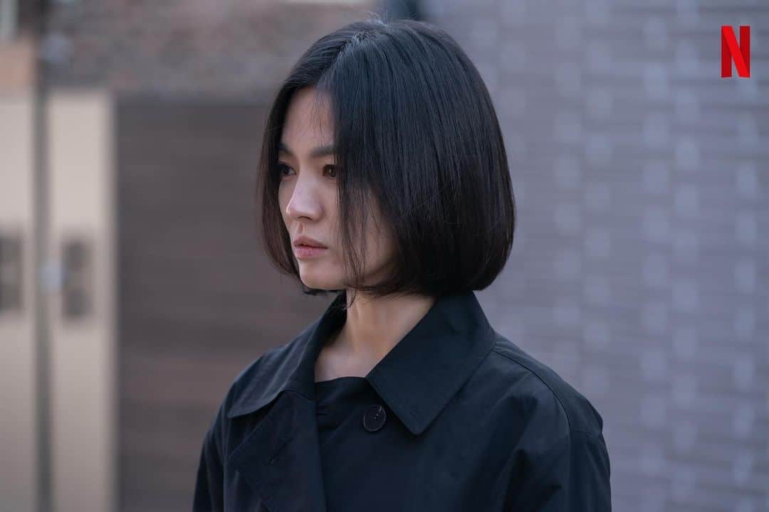ソン・ヘギョのインスタグラム：「문동은  #theglory」