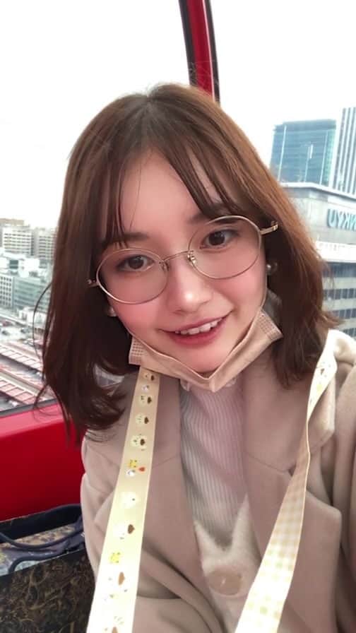 本田みくのインスタグラム：「札幌から大阪に来たから観覧車乗る🎡 #大阪観光 #大阪 #一人旅」