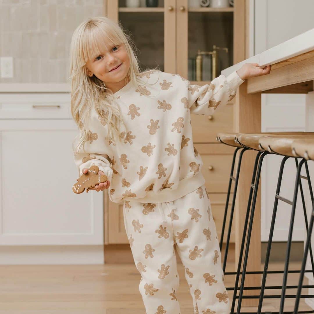 ケリー・マレーさんのインスタグラム写真 - (ケリー・マレーInstagram)「gingerbread szn」12月22日 13時02分 - kelli_murray