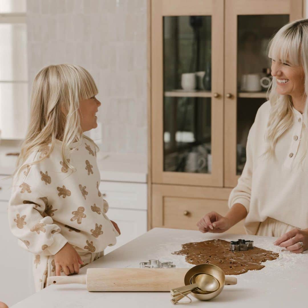 ケリー・マレーさんのインスタグラム写真 - (ケリー・マレーInstagram)「gingerbread szn」12月22日 13時02分 - kelli_murray