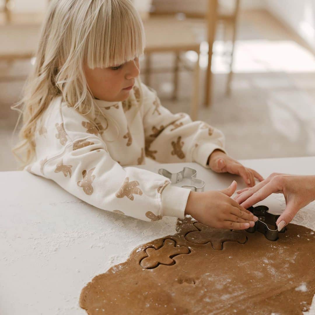 ケリー・マレーさんのインスタグラム写真 - (ケリー・マレーInstagram)「gingerbread szn」12月22日 13時02分 - kelli_murray