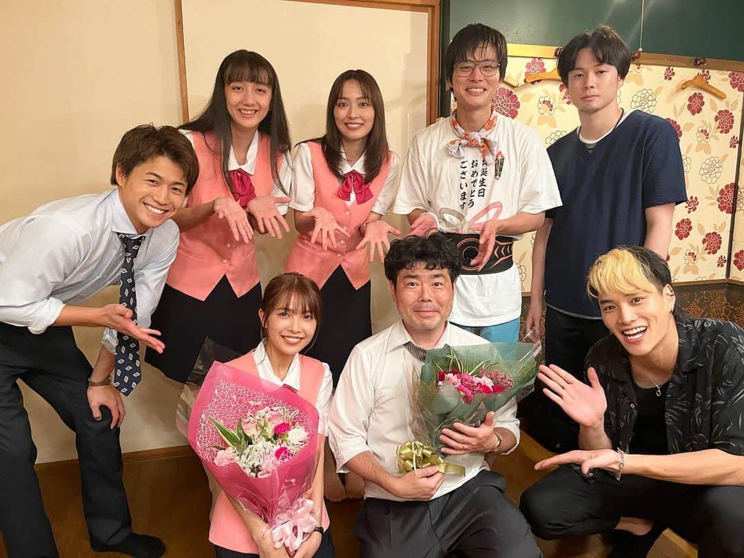 のインスタグラム：「「自転車屋さんの高橋くん」  本日最終回です！  素敵なキャストの皆様と スタッフの方々 岐阜の空気に包まれて 終始楽しい撮影でした〜☺️  今夜0:30~是非ご覧ください☺︎」