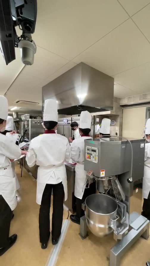 大阪キャリナリー製菓調理専門学校のインスタグラム