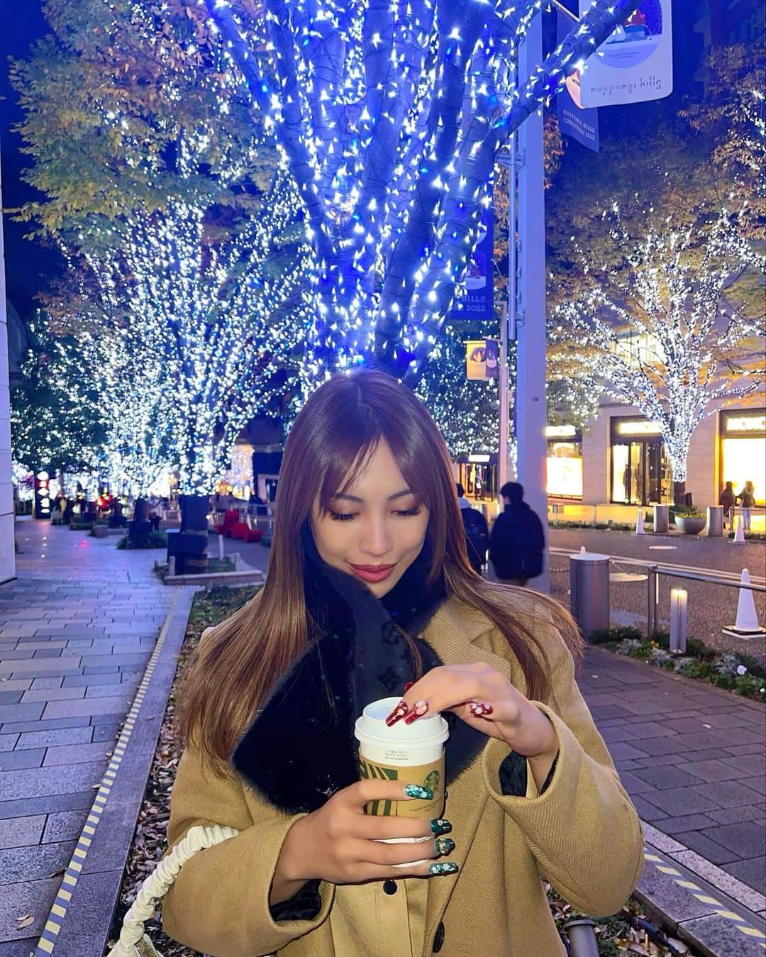 のインスタグラム：「New hair ★   トリートメントでトゥルンｯトゥルンｯ✨  今回短めにエクステつけてもらったよ💙 @elyts_yone さん今年もありがとうございました！✨  #cyberjapan #junon #サイバージャパン　#ジュノン」