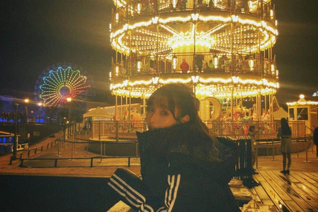 栗原紗英のインスタグラム：「🎠❄️💎🪄🎄」