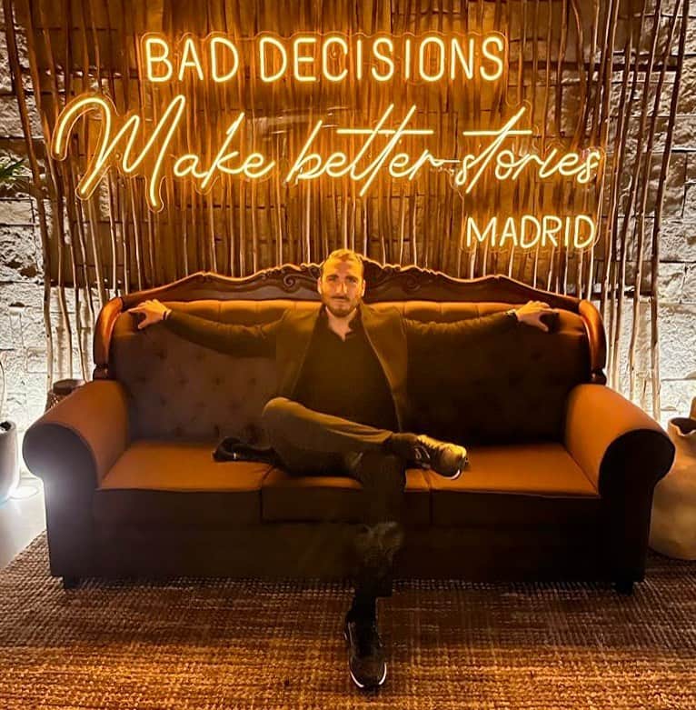 ホセ・マヌエル・フローレス・モレノのインスタグラム：「“ Bad decisions, make better stories “  ✨」