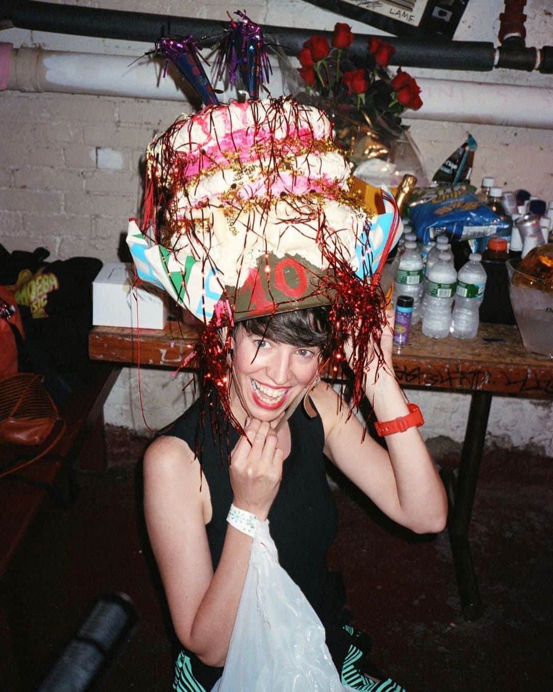 Karen Oさんのインスタグラム写真 - (Karen OInstagram)「Aaaah HBD babe, this goofball Cher loves the shit out of her punk rock Bob Mackie ❤️‍🔥  I thank the gods of NYC for bringing us into the same orbit 🙌 to claw our way through this hysteric life together, we’re just getting warmed up baby! Love ya with all m’heart @christianjoycostumes ❤️❤️❤️」12月22日 21時06分 - ko