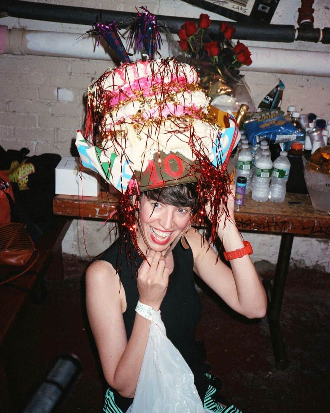 Karen Oのインスタグラム：「Aaaah HBD babe, this goofball Cher loves the shit out of her punk rock Bob Mackie ❤️‍🔥  I thank the gods of NYC for bringing us into the same orbit 🙌 to claw our way through this hysteric life together, we’re just getting warmed up baby! Love ya with all m’heart @christianjoycostumes ❤️❤️❤️」