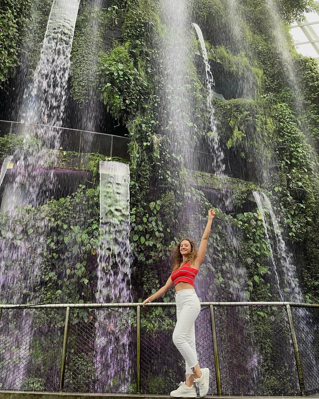 アロナ・コシェヴァツキーのインスタグラム：「Avatar’s world🍀🍃🌍」