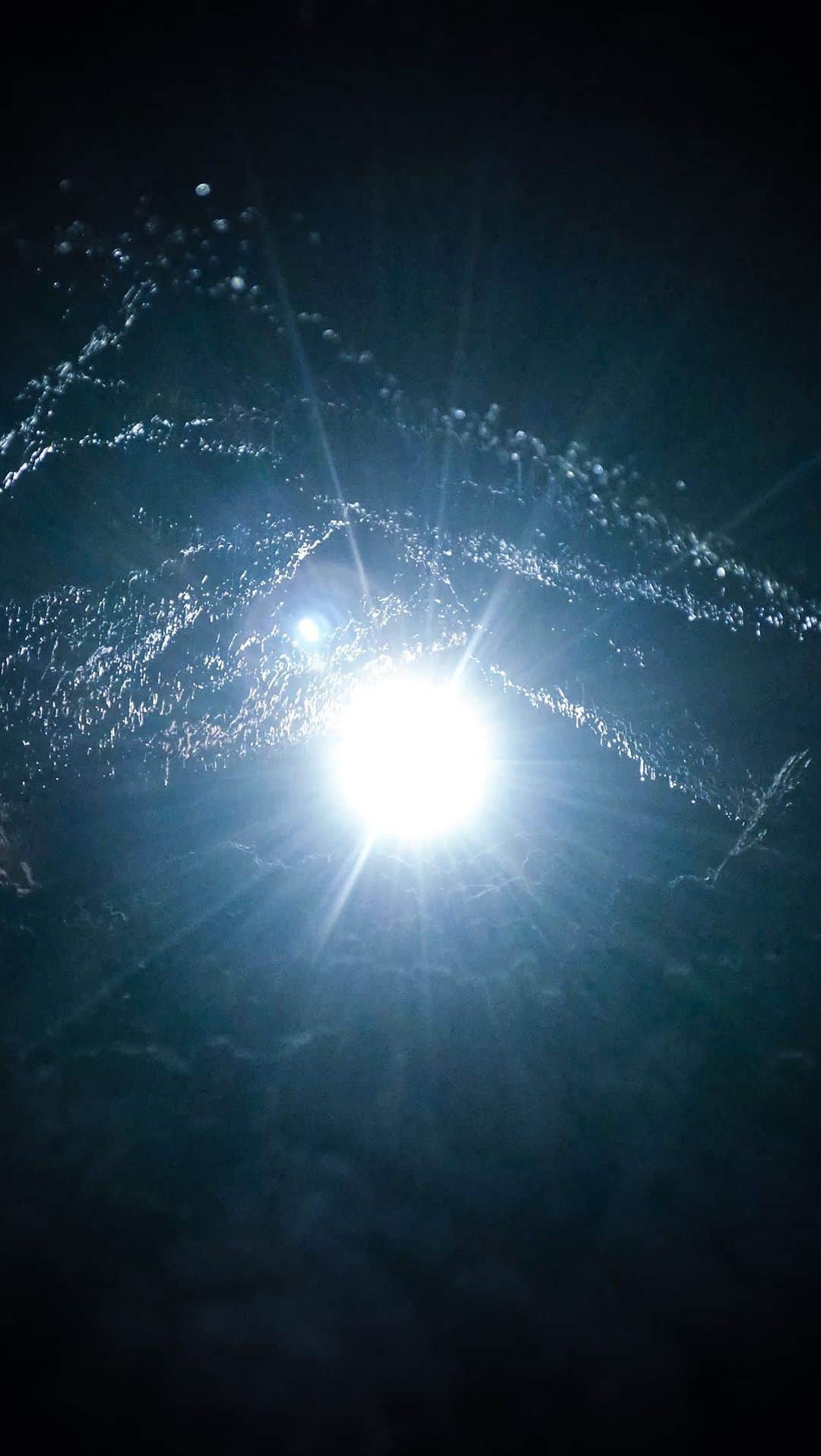 National Geographic Creativeのインスタグラム：「Video by Arturo Rodriguez @arturorguezdotcom | I'm on assignment for National Geographic's Spain edition, exploring caves newly formed during the recent volcanic eruption on La Palma, one of the Canary Islands. It was the island's longest known eruption, lasting from September to December 2021. Here, speleologist Octavio Fernandez Lorenzo, in collaboration with the Geological and Mining Institute of Spain, is getting a first look at a small cave full of ephemeral stalagmites, located on the slopes of the La Palma’s Cumbre Vieja 2021 eruption. @natgeoesp  #CanaryIslands #lapalma #Spain」