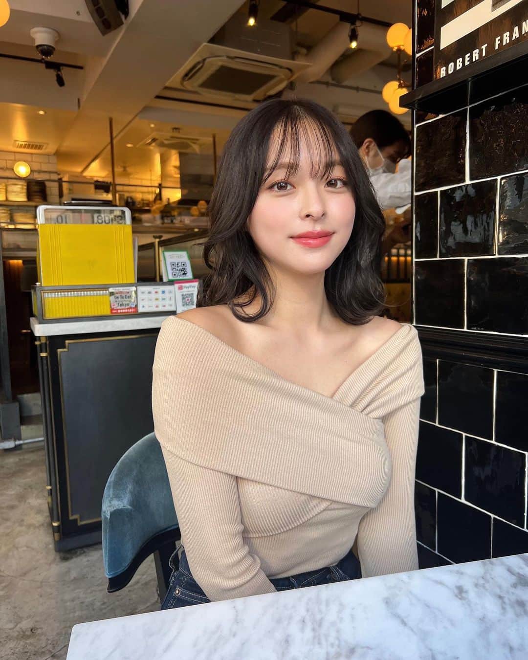 かおりのインスタグラム：「・ ・  友達とランチ行った時に📸 パスタ美味しかった〜！」