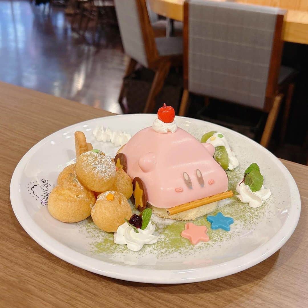 岩田陽菜のインスタグラム：「カービィのことずっと好き( ⸝⸝◜~◝⸝⸝ )🍰  毛糸のカービィの世界観好きでそこから🧡」