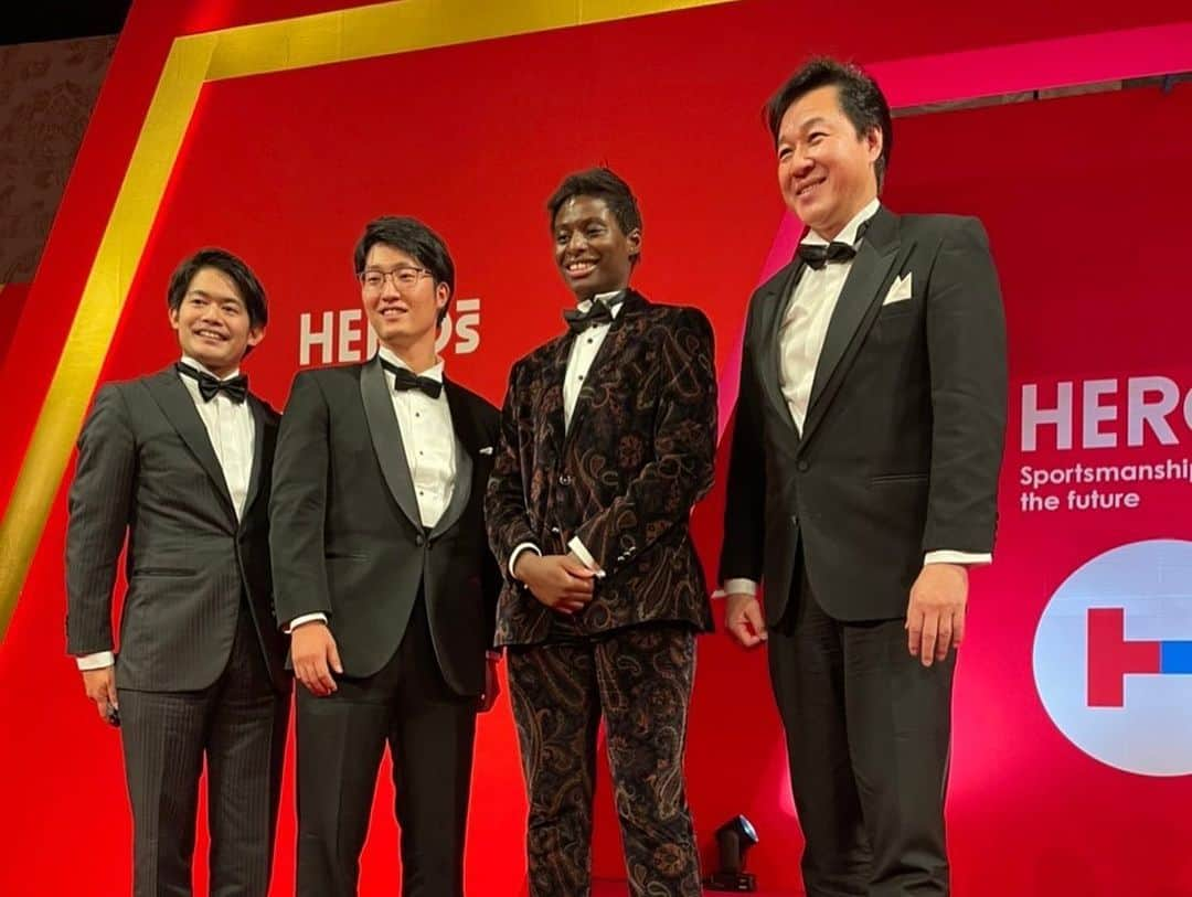 馬瓜エブリンさんのインスタグラム写真 - (馬瓜エブリンInstagram)「HEROs AWARD 2022  こうやって素敵なアスリートの皆さんにお会いすると、スポーツっていいなー！と思います！！🫱🏾‍🫲🏼✨  スポーツの持つ力を持続的に、提供し続ける！  それを体現してくださる皆さん、、尊敬です！！ ありがとうございました！☺️  #HEROs #スポーツ」12月22日 22時06分 - evelyn_mawuli