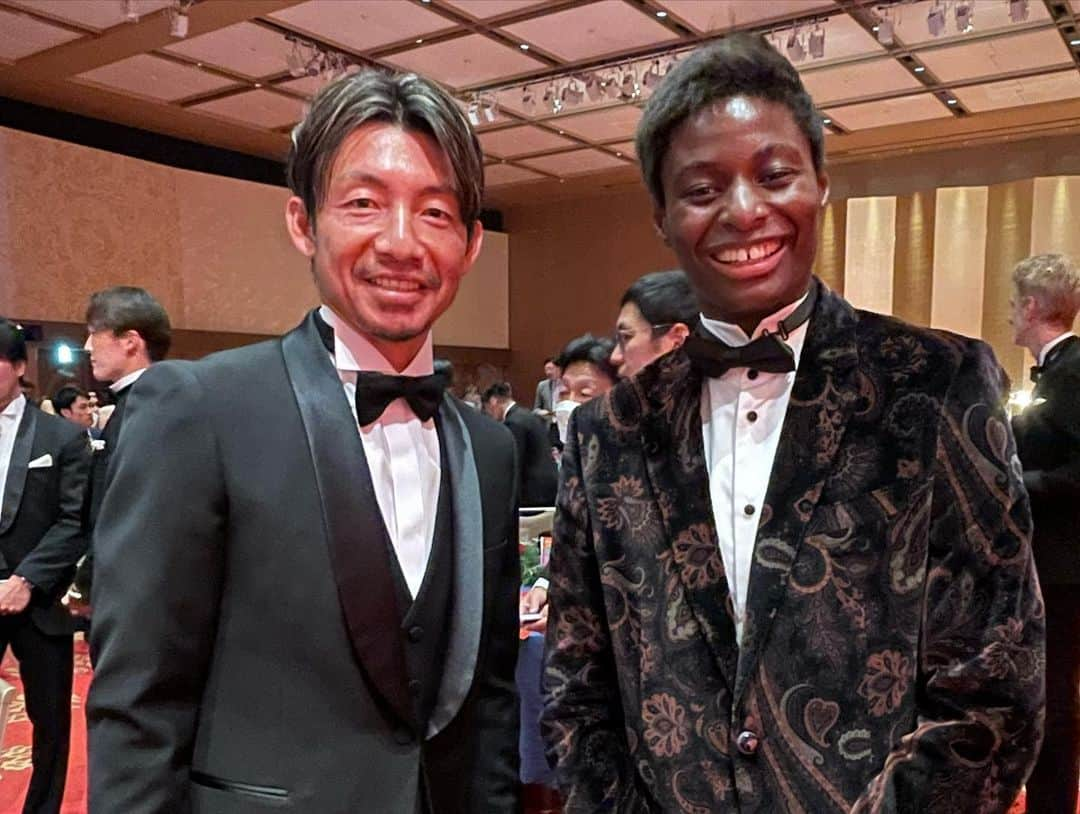 馬瓜エブリンさんのインスタグラム写真 - (馬瓜エブリンInstagram)「HEROs AWARD 2022  こうやって素敵なアスリートの皆さんにお会いすると、スポーツっていいなー！と思います！！🫱🏾‍🫲🏼✨  スポーツの持つ力を持続的に、提供し続ける！  それを体現してくださる皆さん、、尊敬です！！ ありがとうございました！☺️  #HEROs #スポーツ」12月22日 22時06分 - evelyn_mawuli