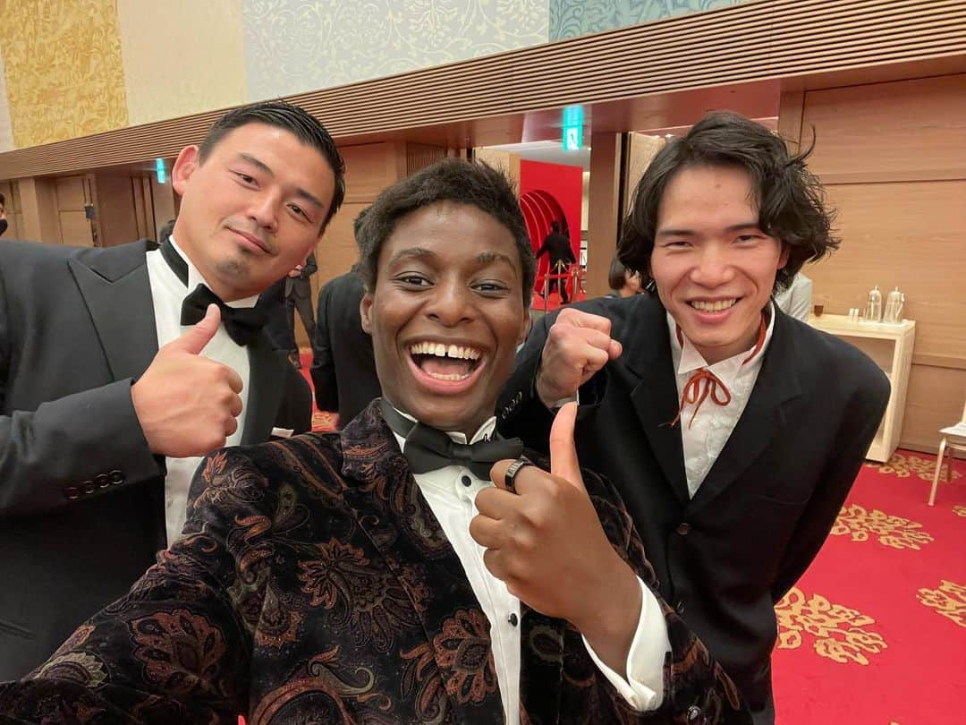 馬瓜エブリンさんのインスタグラム写真 - (馬瓜エブリンInstagram)「HEROs AWARD 2022  こうやって素敵なアスリートの皆さんにお会いすると、スポーツっていいなー！と思います！！🫱🏾‍🫲🏼✨  スポーツの持つ力を持続的に、提供し続ける！  それを体現してくださる皆さん、、尊敬です！！ ありがとうございました！☺️  #HEROs #スポーツ」12月22日 22時06分 - evelyn_mawuli