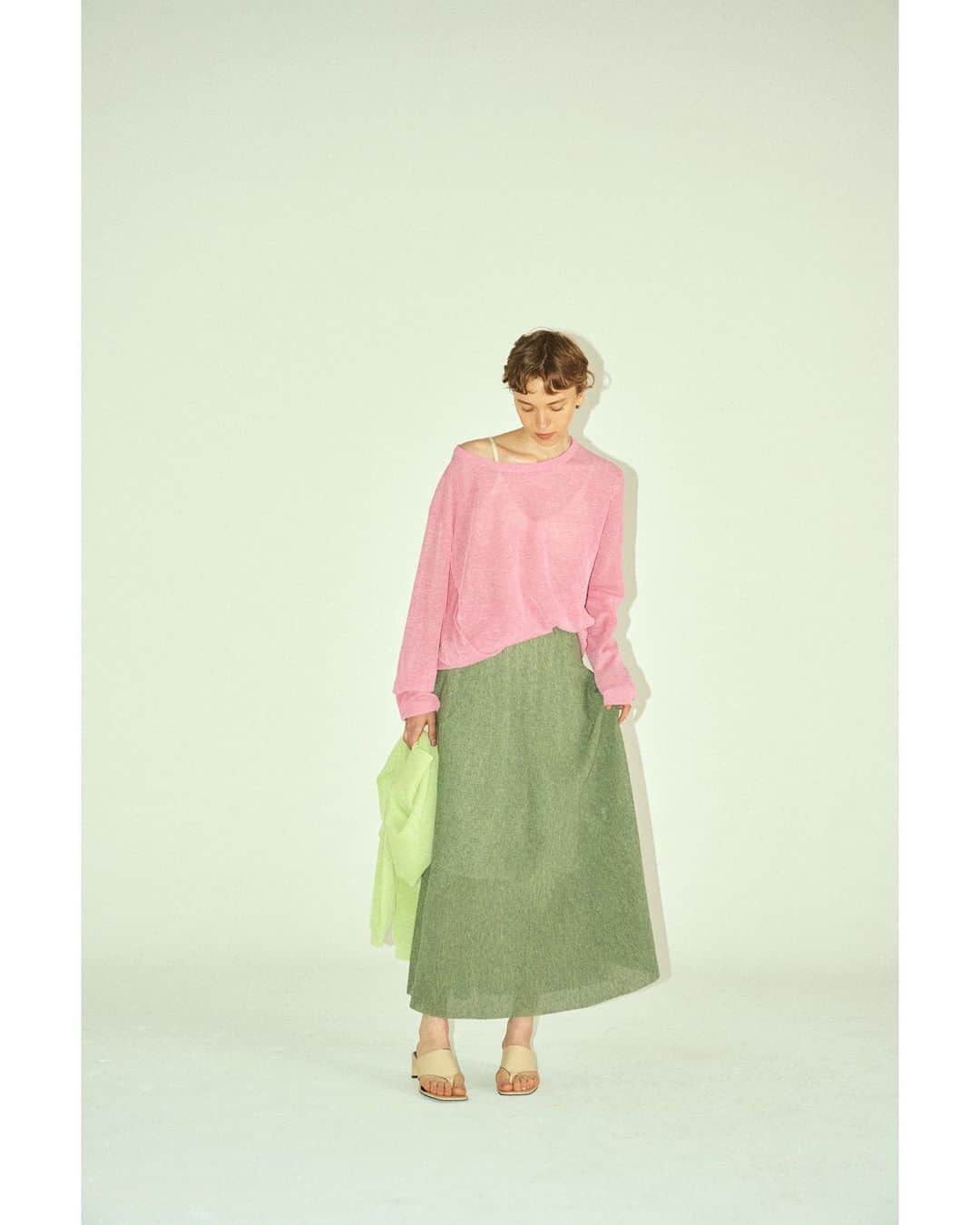 のインスタグラム：「. . Wrapinknot Men’s&Women's 2023SS collection . . Photographer: Reiko Toyama  @reiko_toyama . Stylist: Maiko Kimura  @maiko.mu . Hair&make artist Momiji Saito @momijisaito . Movie Masamichi Hirose @masamicccchi . Supported: @hemp_pr @utspr . . #WRAPINKNOT #ラッピンノット #2023SS」
