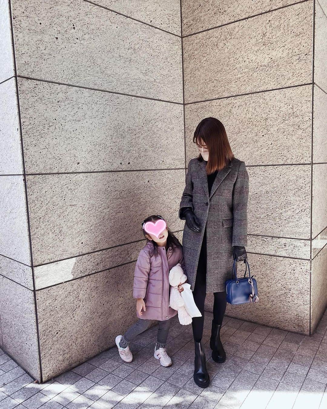 Shokoのインスタグラム：「＊Fashion＊ A good basic to have for winter is a simple checkered Chester coat. I’ve been wearing this for ages. Usually my winter style becomes very simple with plain color so I like the outer coat to have some kind of design.  Checkered coat can be styled very classy and sophisticated but can go very casual as well. I will post some pictures for reference in style differences later on a separate post. Some pics taken previous years.」