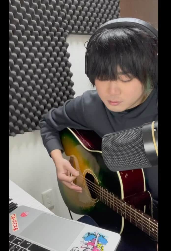 のインスタグラム：「#弾き語り #井上緑 #知恵と勇気だ！メダロット #メダロット #アニソン」