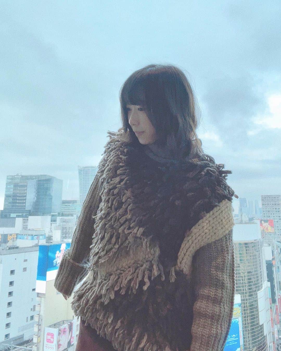 小林愛香さんのインスタグラム写真 - (小林愛香Instagram)「🧶 べさみ( @abeasamidesu )のおさがりニットの季節がようやくきたので着たよっ。かわちい✌️」12月23日 13時15分 - kyanstagram_