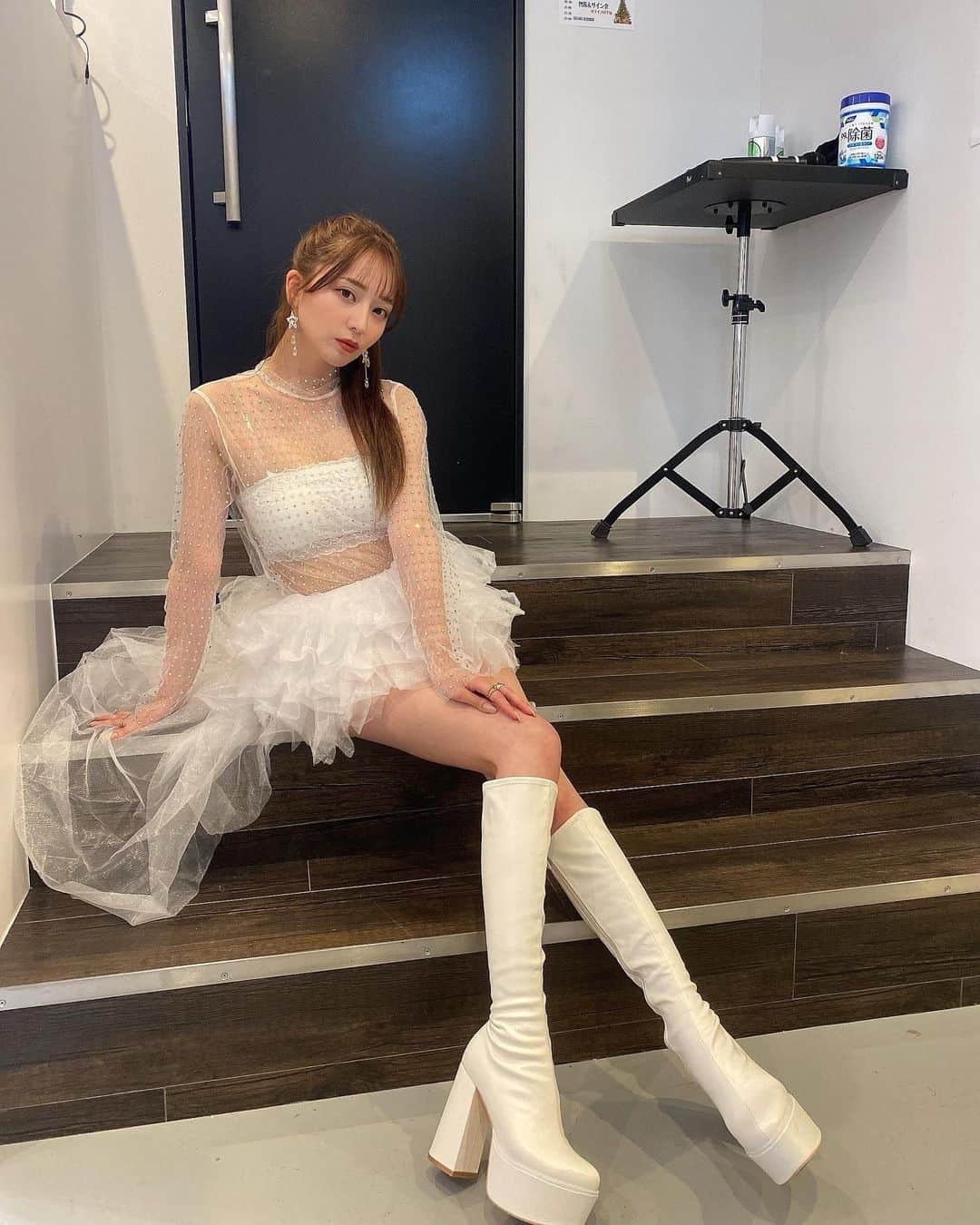 堀尾実咲のインスタグラム：「スマスマLIVEありがとうございました☺️  久しぶりのLIVEもーーっめちゃくちゃ楽しかったーーーっ🥹💖  チョイスした2曲はいかがでしたか？😍 感想聞かせてね❤️  #live #ライブ」