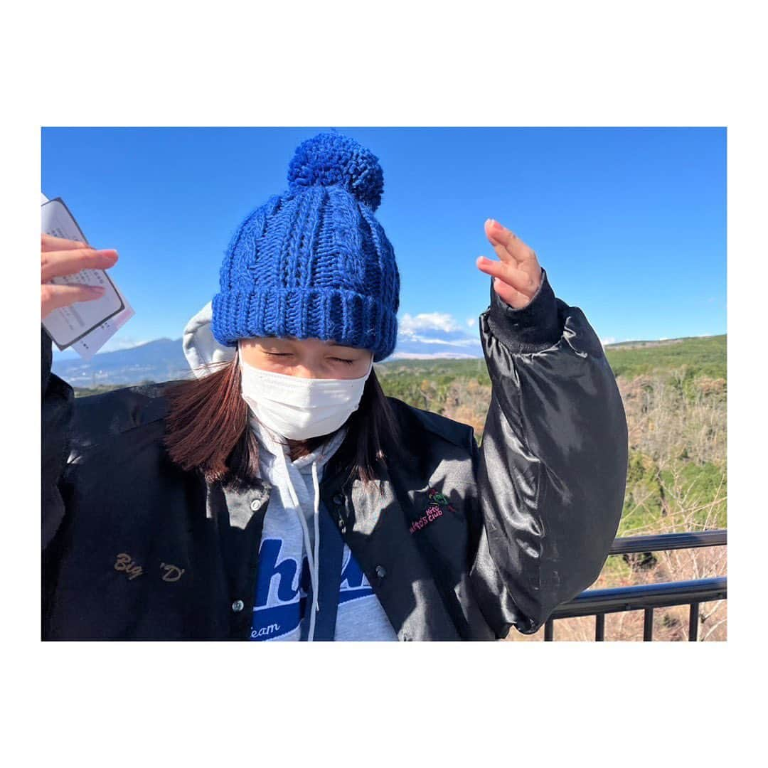 湊胡遥さんのインスタグラム写真 - (湊胡遥Instagram)「・  修学旅行に行ってきました！ (in 山梨🗻) 風が強い〜〜って顔です、笑  あ、髪切ったよ💇‍♀️」12月23日 15時54分 - koharu_minato61official