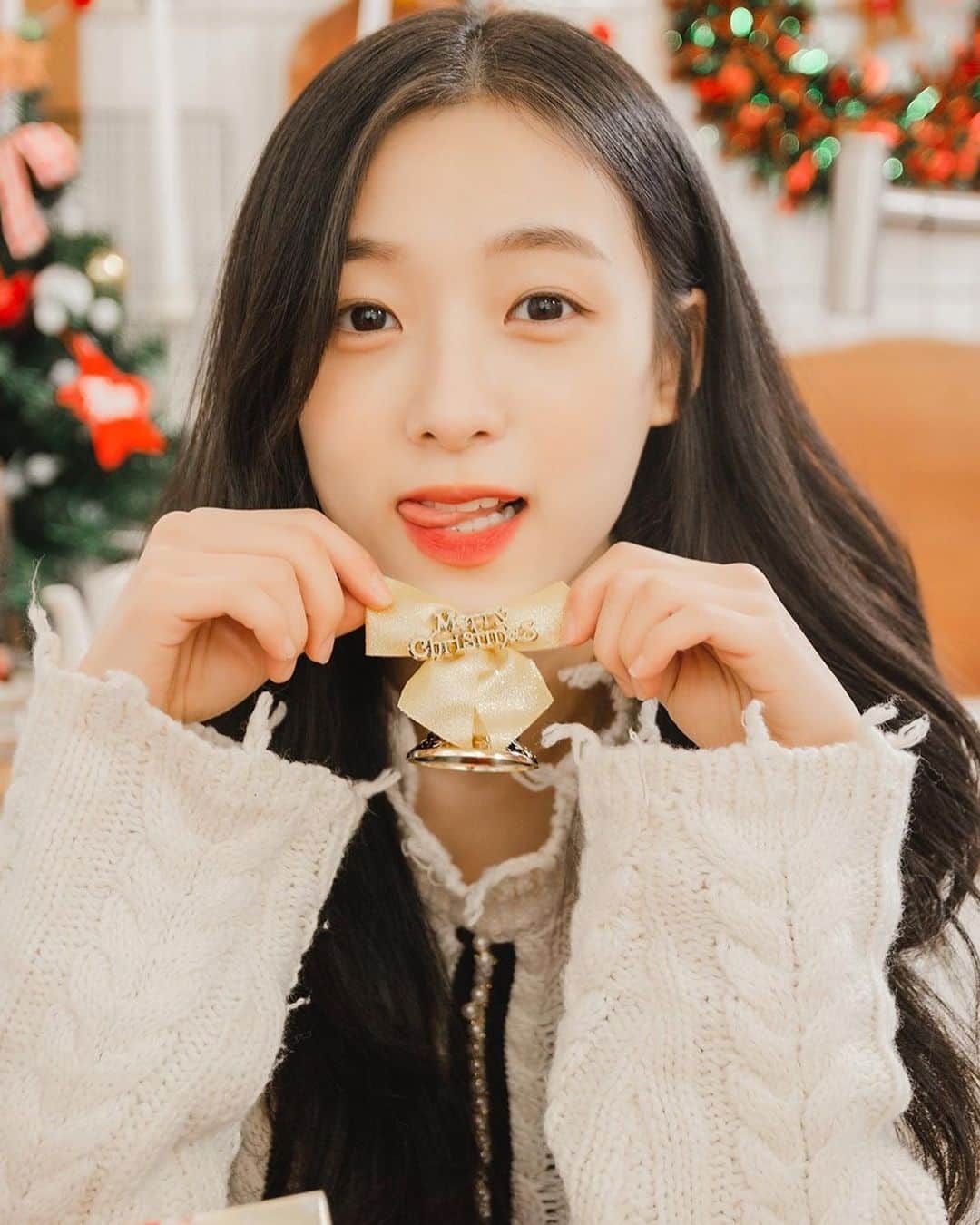 ジンソルのインスタグラム：「☃️」