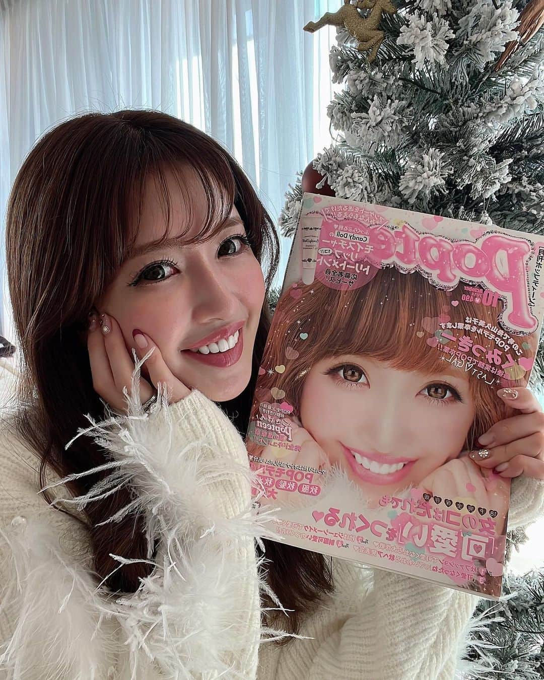 舟山久美子（くみっきー）のインスタグラム：「お仕事でGALメイクをするきっかけがあったので、記念に…😂🙏  YouTubeとTiktokも良かったら見てください☺️❣️  #popteen OG #デビューから16年 #GALに戻ってみました😹 #アプリで誤魔化し😛」