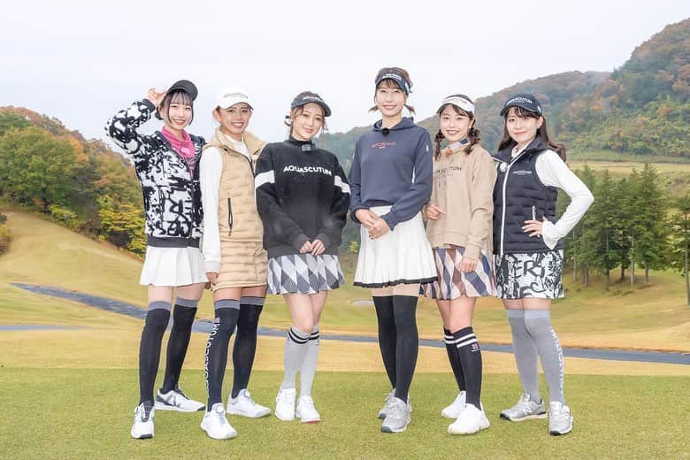のインスタグラム：「ゴルフ女子ヒロインバトル💗  2023年1月1日から BS12にて放送です☺️  でもその前に！！ GYAOでは先行配信が決定！！  12月25日から放送開始になります😆 今回も全力で頑張っているのでぜひ見てください✨  衣装は @aquascutum_japan ♡  #ゴルフ#ゴルフ女子ヒロインバトル#ゴルフ番組#ゴルフ対戦#ゴルフ対決#ゴルフ女子#ゴルフ男子#ゴルフコーデ#ゴルフウェア#アクアスキュータム#ベージュコーデ」