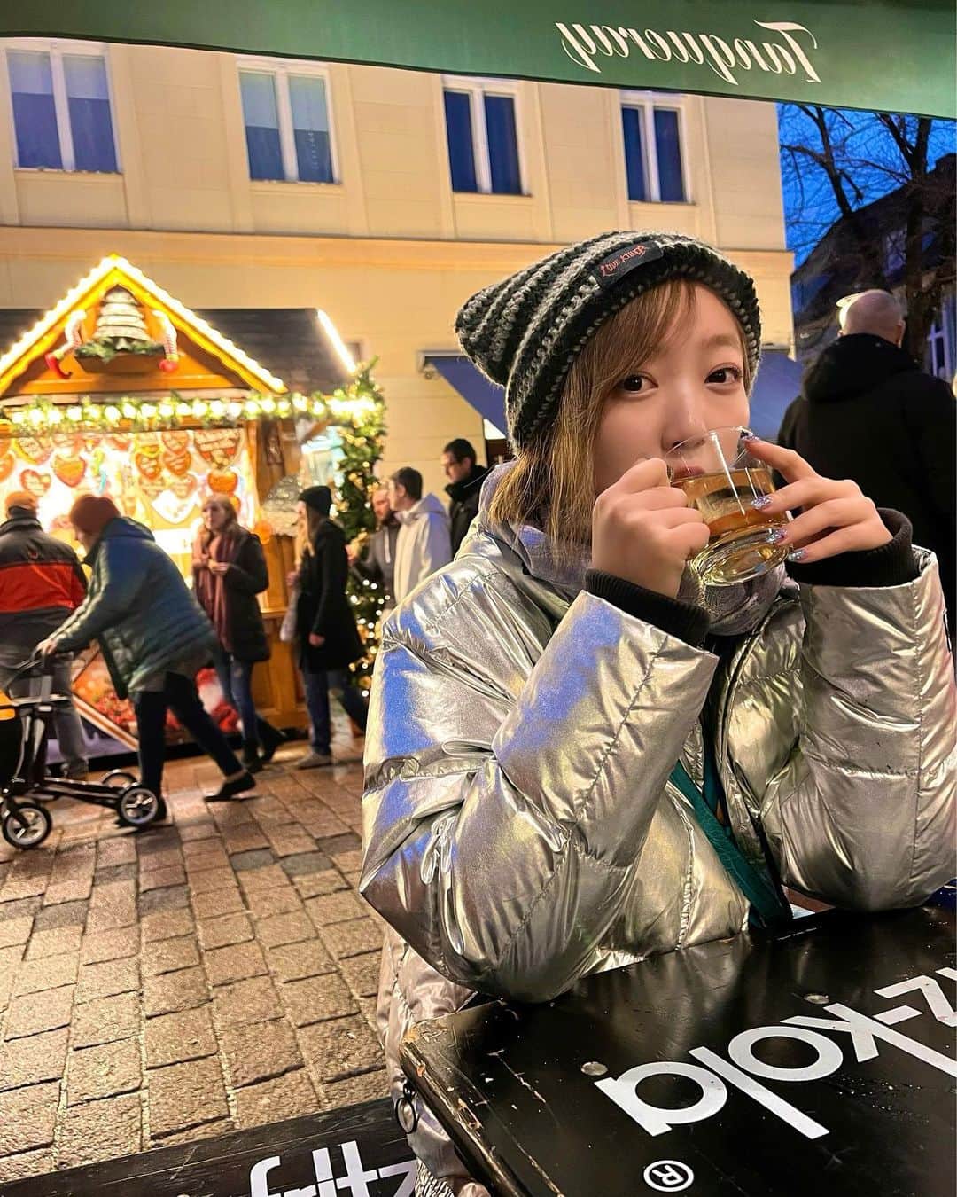 京佳のインスタグラム：「Happy merry Christmas to everyone xx Ho ho 🎅❤️」