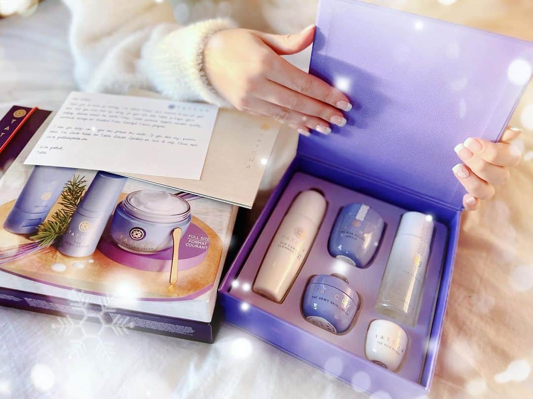 Luna Lanieのインスタグラム：「Thank you @tatcha for always making the holidays special 💜」